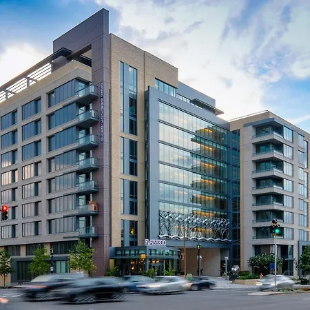 Global Luxury Suites In Downtown Bethesda
